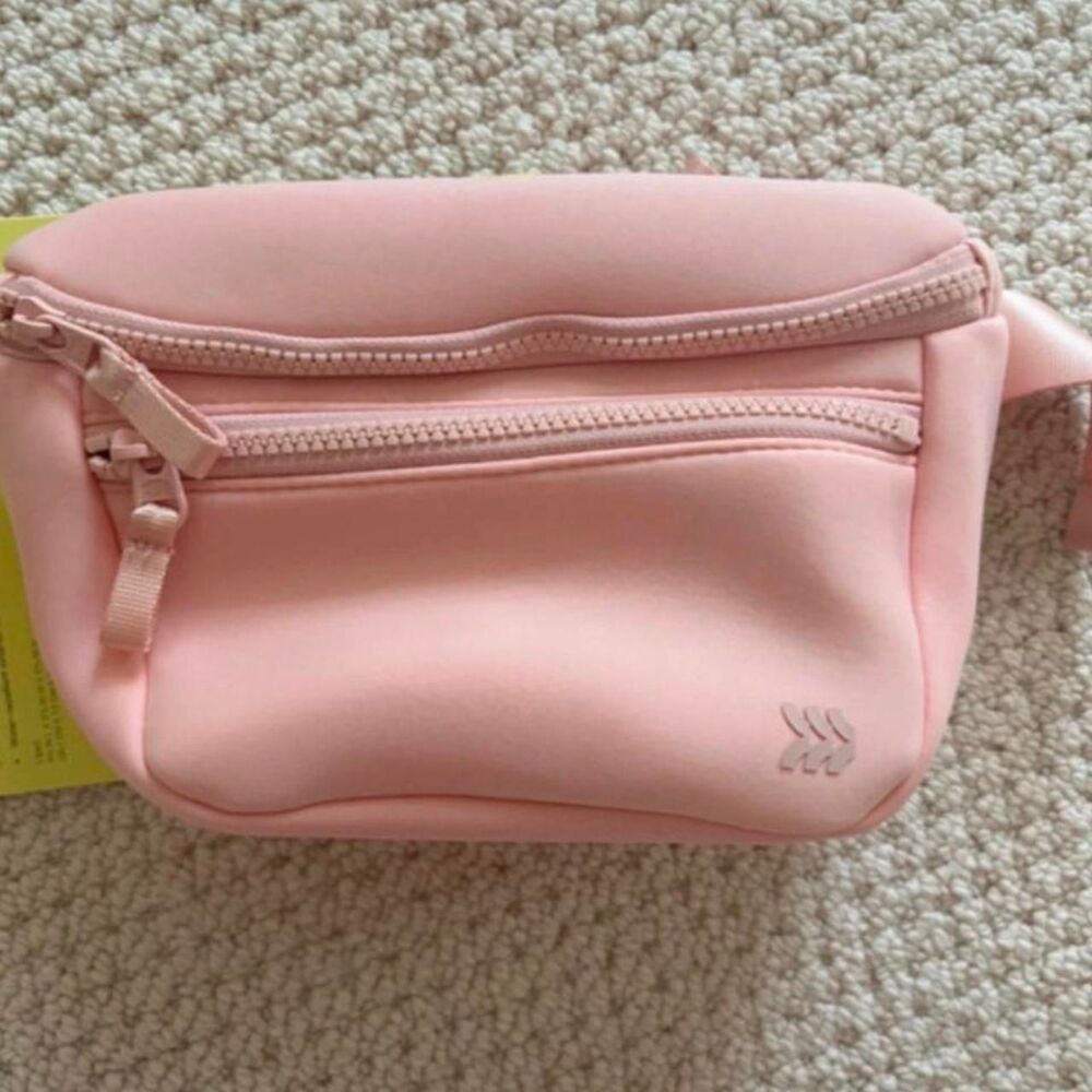 All-in-motion Women's Pink Bag - Picture 2 of 3